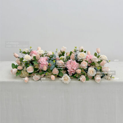 GNW Factory Wholesale 2025 New Popular Hot Sales White Rose Silk Flower Table Runner
