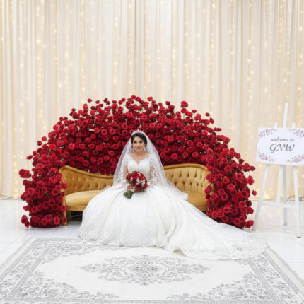 Wholesale Wedding Decoration Artificial Flower Backdrop And Sofa Arrangement Custom Colors High Quality Luxury