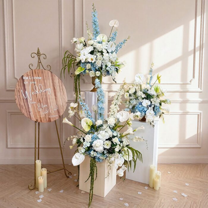 QQ图片20260724171930 (4) Blue and white artificial lily flower centerpiece arrangements on white wedding pedestals